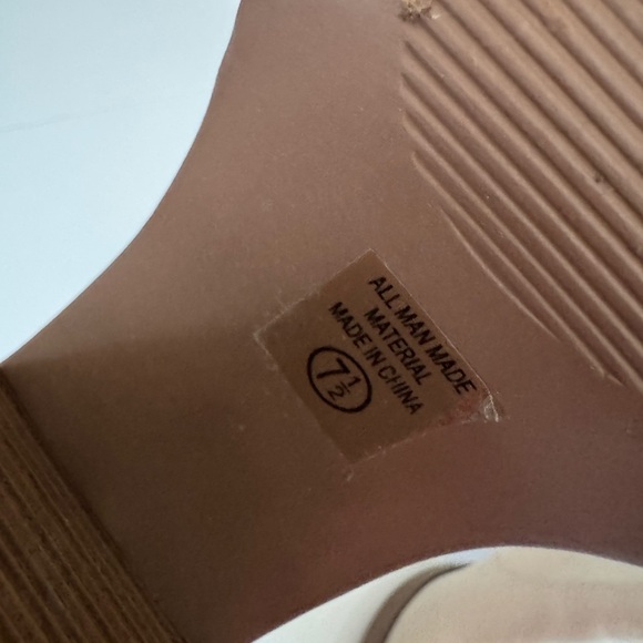 Women Platform Boots - Picture 6 of 8